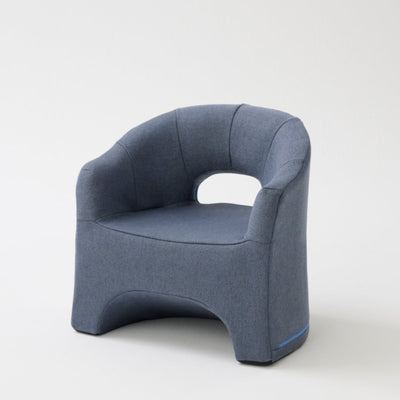 軽すぎる万能椅子 カルラ ローチェア