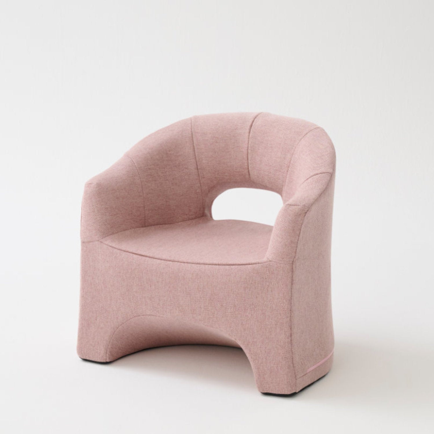 軽すぎる万能椅子 カルラ ローチェア